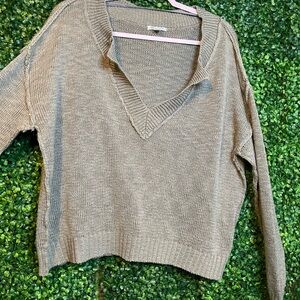 Versona Tan V-Neck Sweater